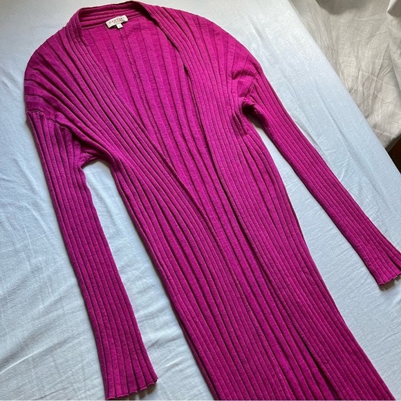 Demylee fuschia pink rib knit buttonless long cardigan - Picture 2 of 3